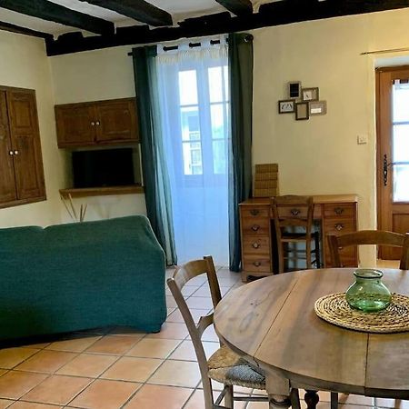 Maison Medievale Climatisee Avec Jardin 蒙帕齐耶 外观 照片